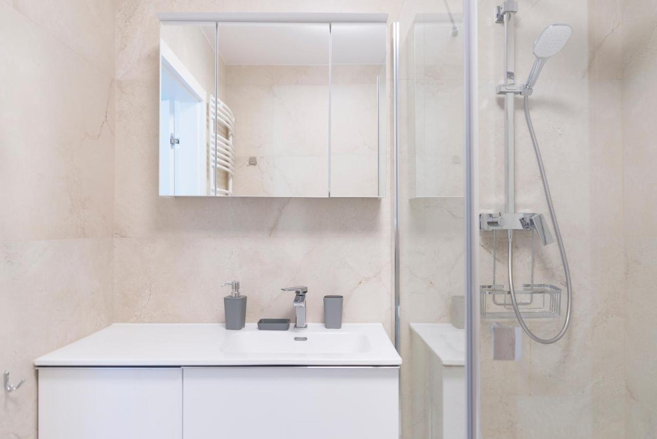 Apartment And Spa, Myweek *