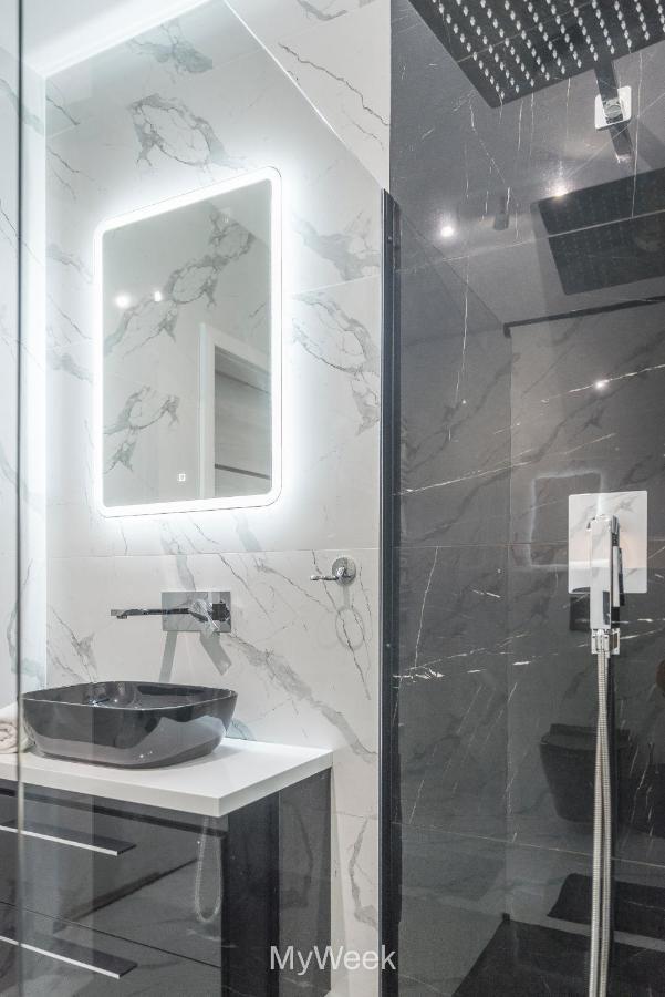 Apartment And Spa, Myweek *