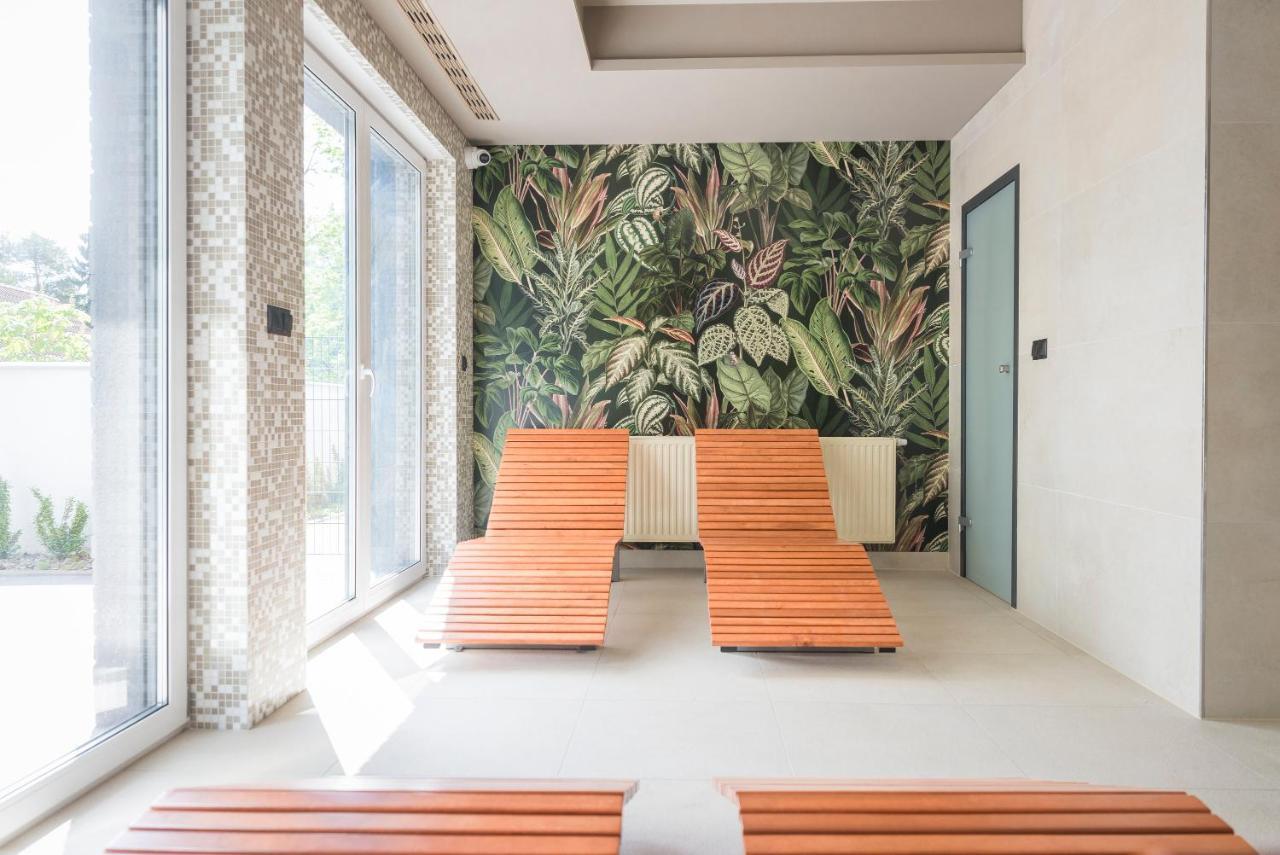 Apartment And Spa, Myweek